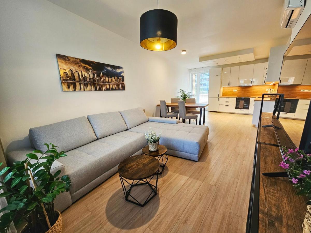 3 Room Apartment 2X Balcony, New Building, 21 Bratislava Eksteriør bilde