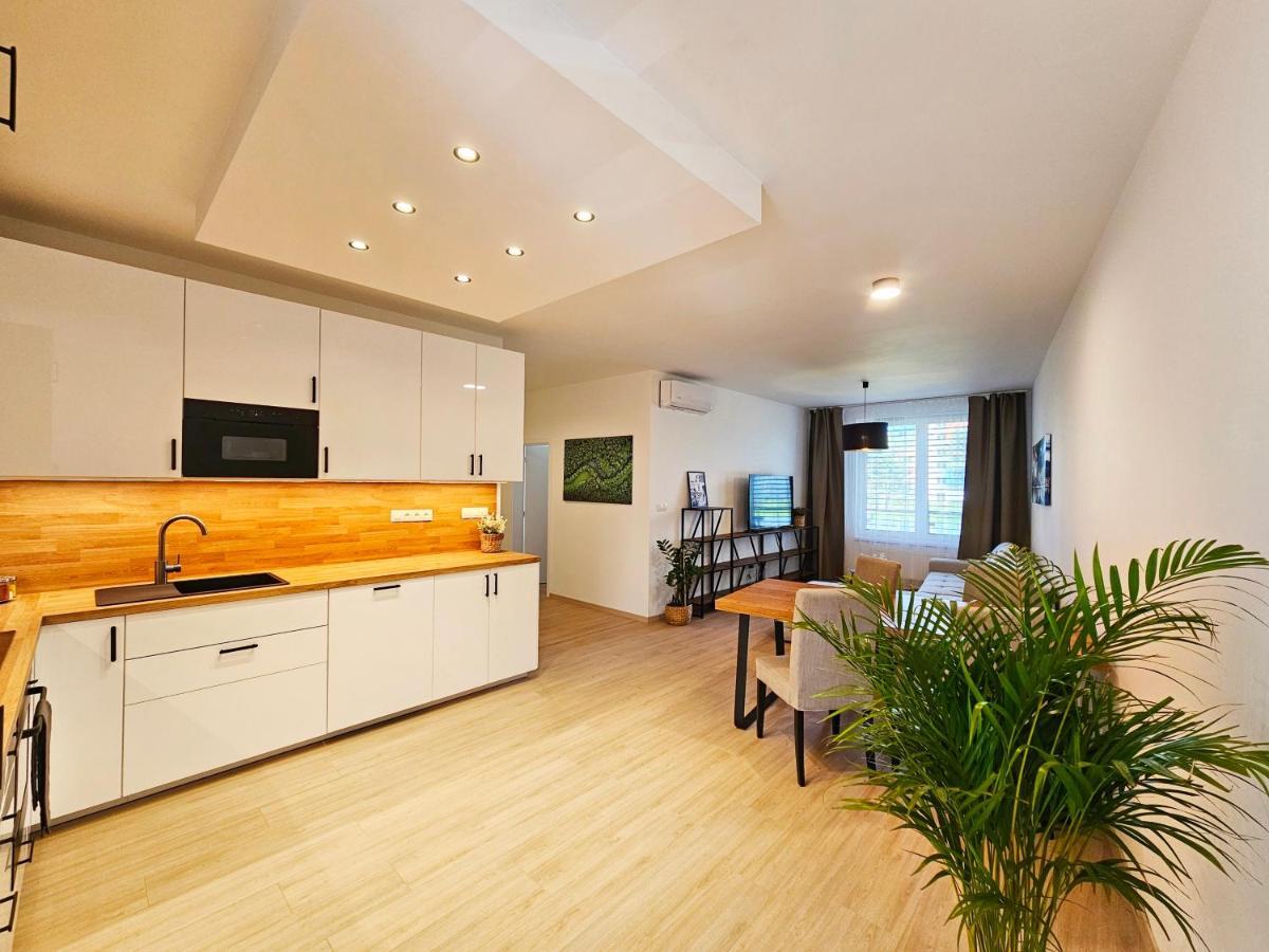 3 Room Apartment 2X Balcony, New Building, 21 Bratislava Eksteriør bilde